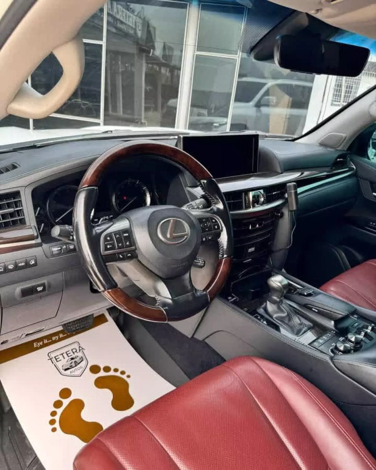 Lexus LX 570   - 2017