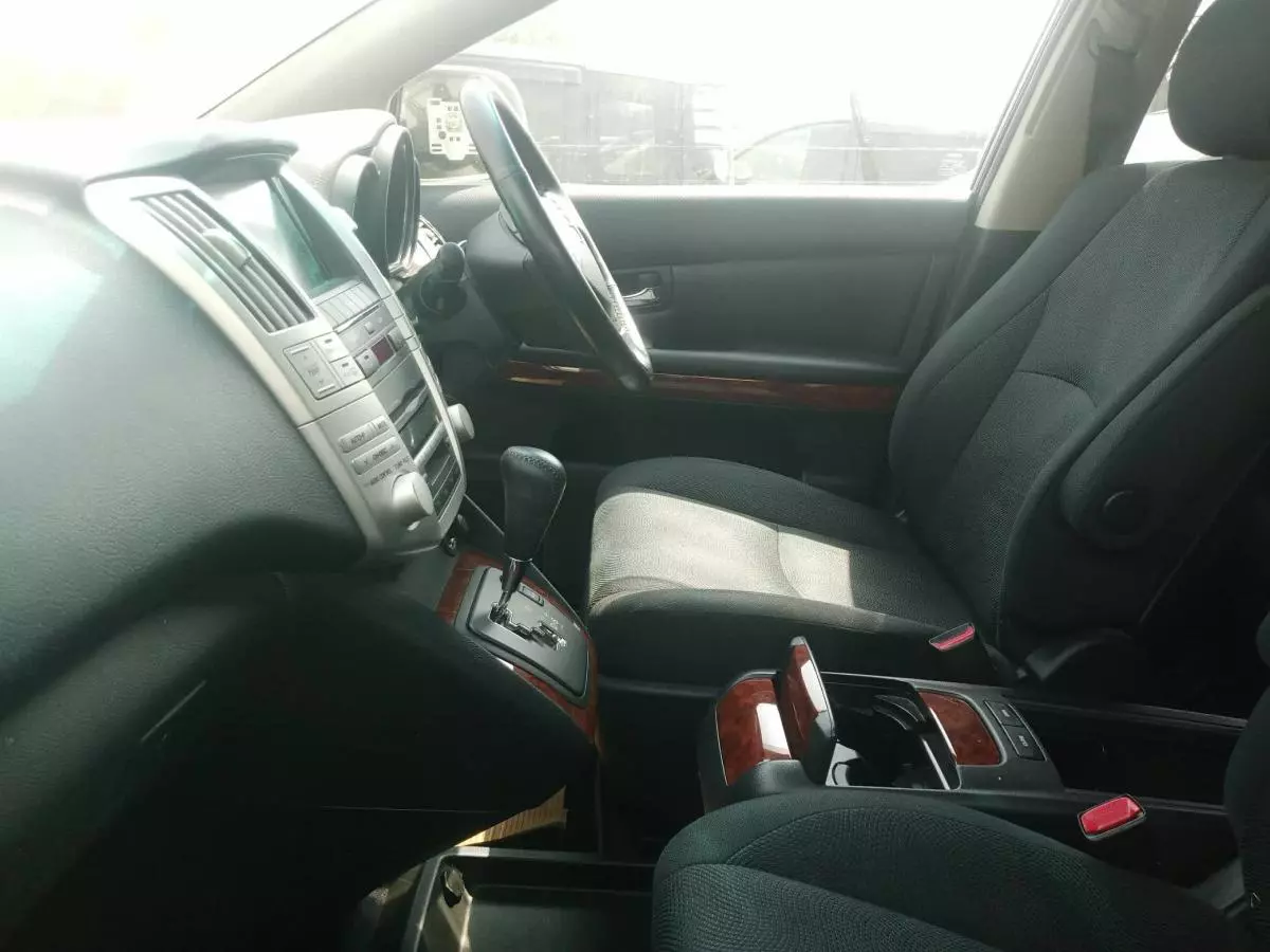 Toyota Harrier - 2009