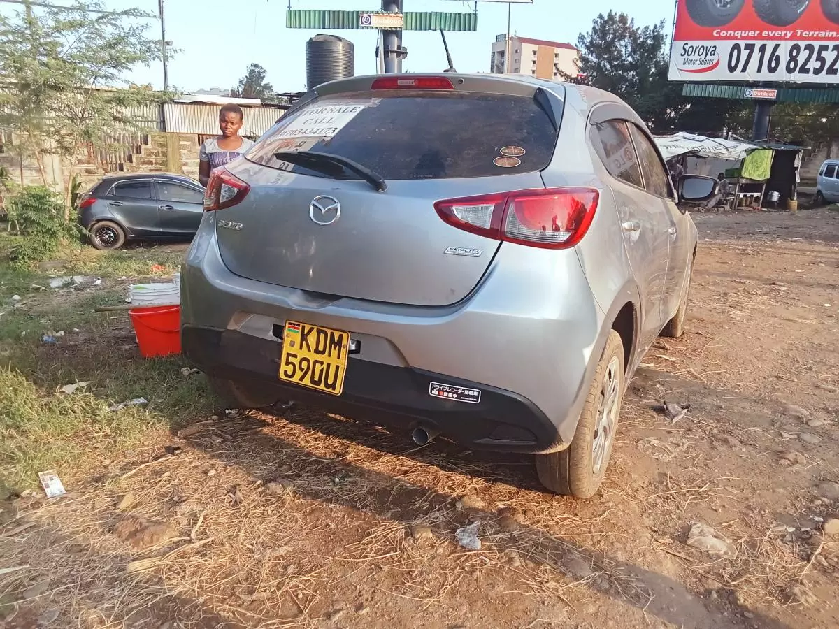 Mazda Demio   - 2016