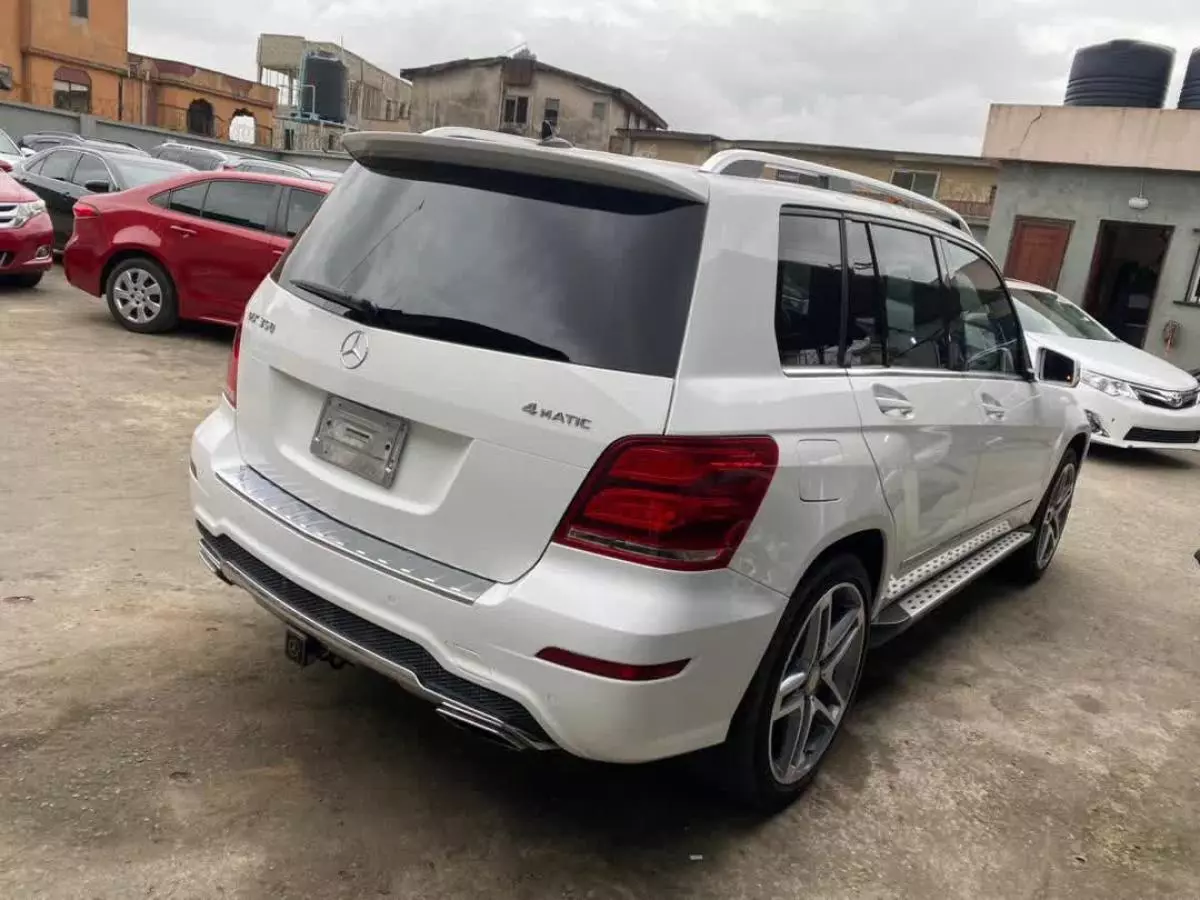 Mercedes-Benz GLK 350   - 2013