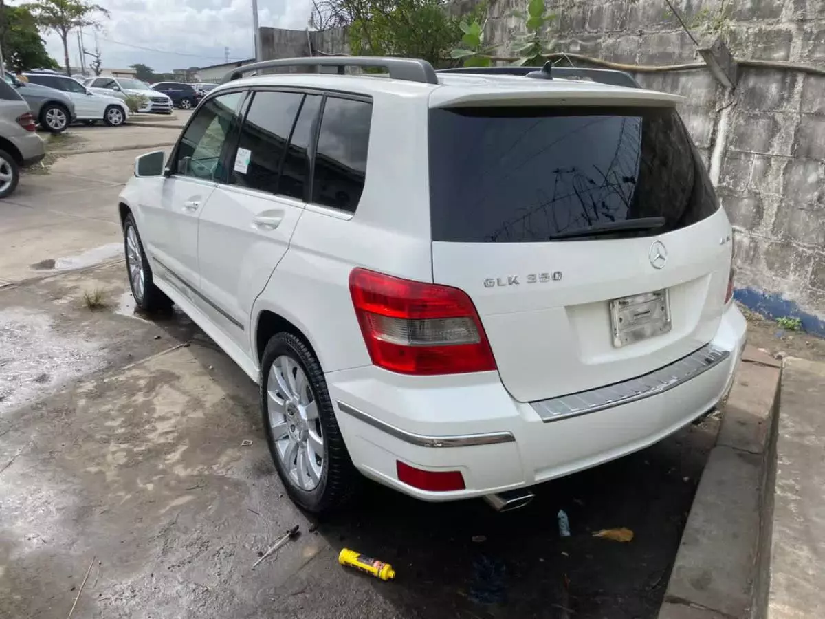 Mercedes-Benz GLK 350   - 2012