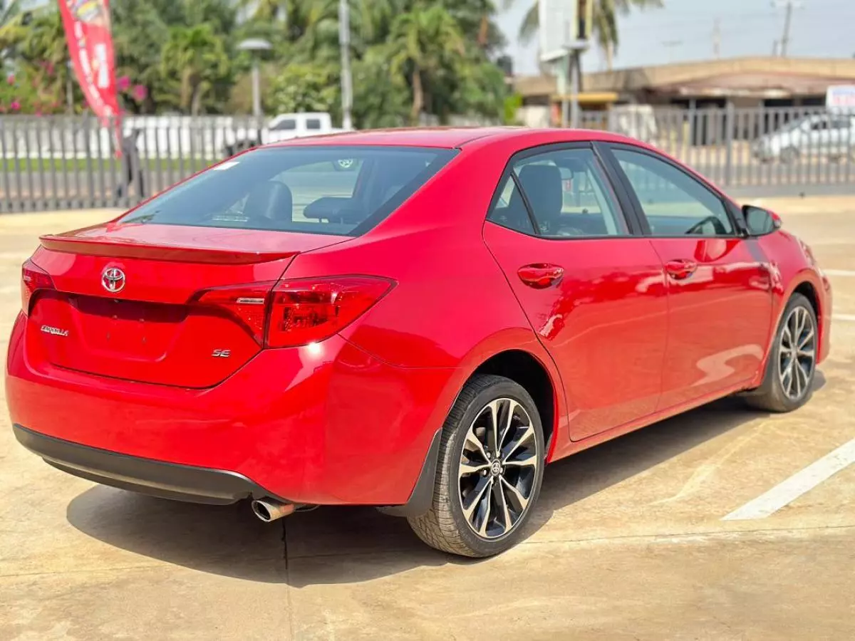 Toyota Corolla   - 2018