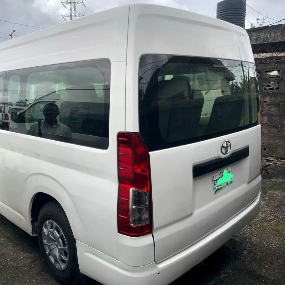 Toyota Hiace   - 2020