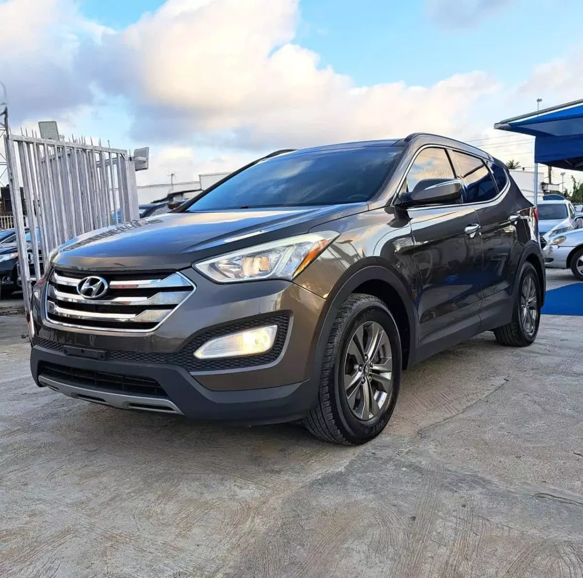 Hyundai Santa Fe   - 2014