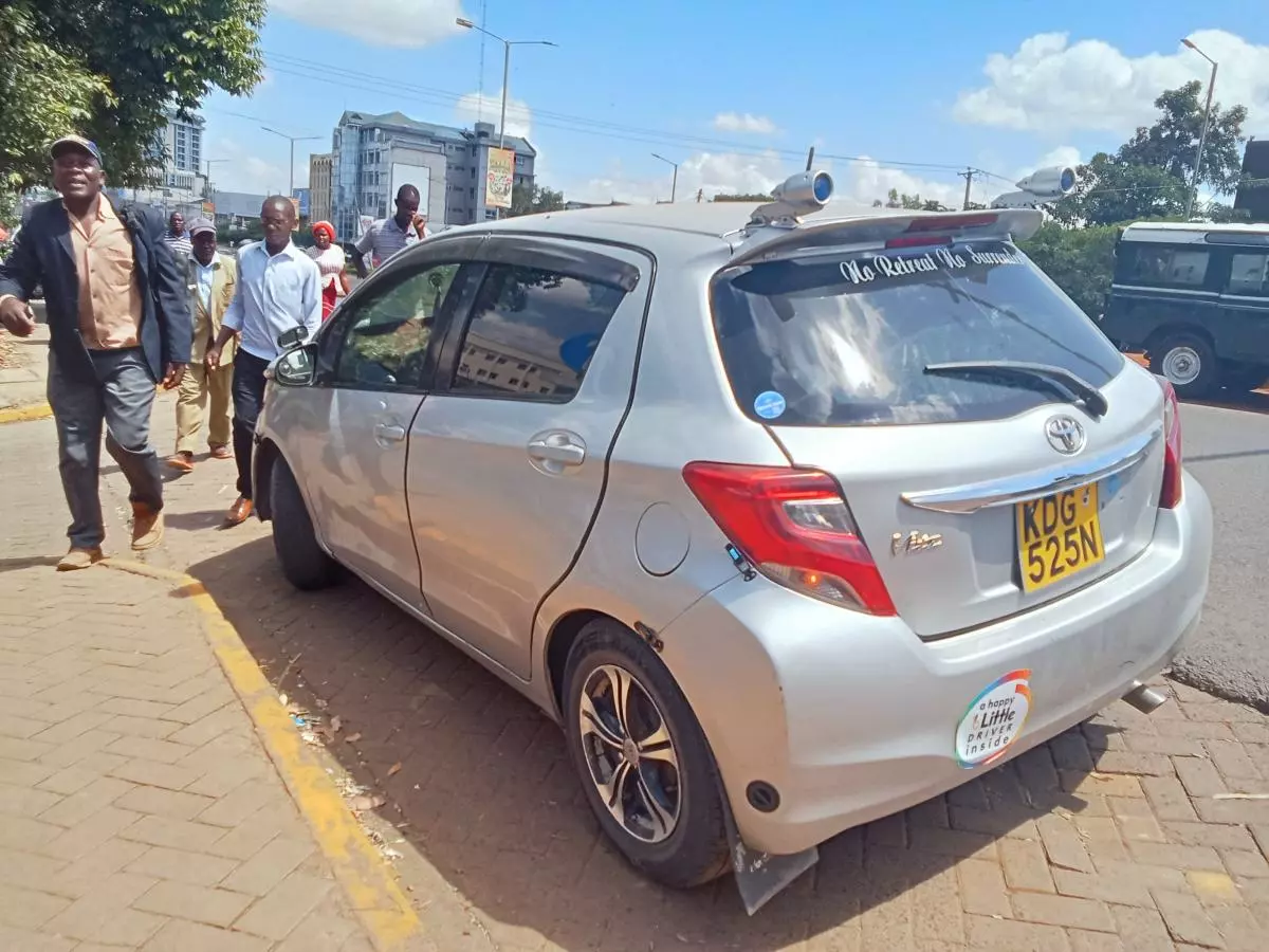 Toyota Vitz   - 2014