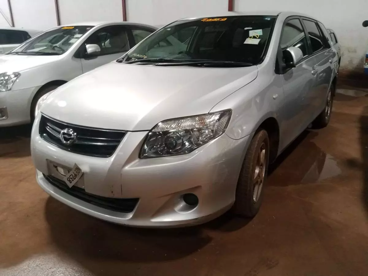 Toyota Fielder    - 2009