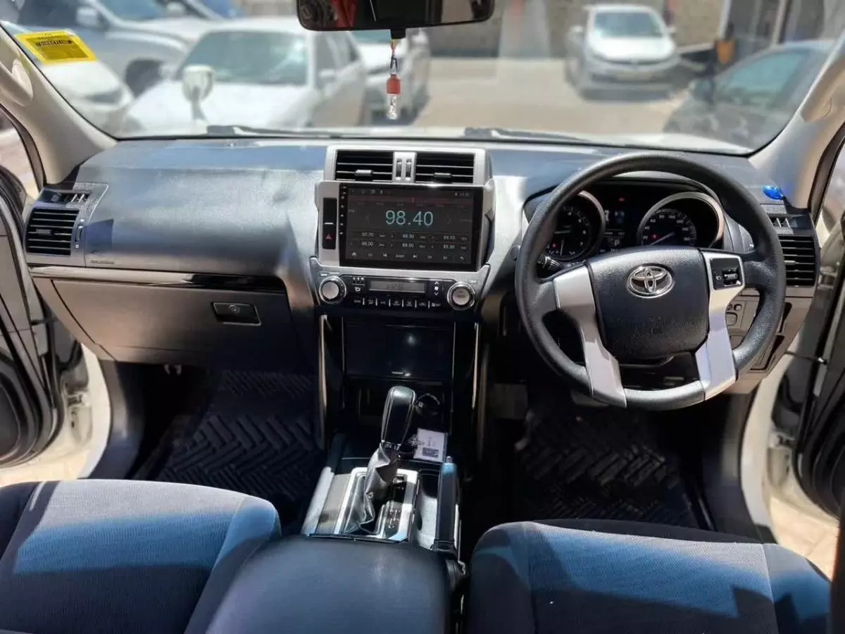 Toyota Landcruiser prado TX - 2015