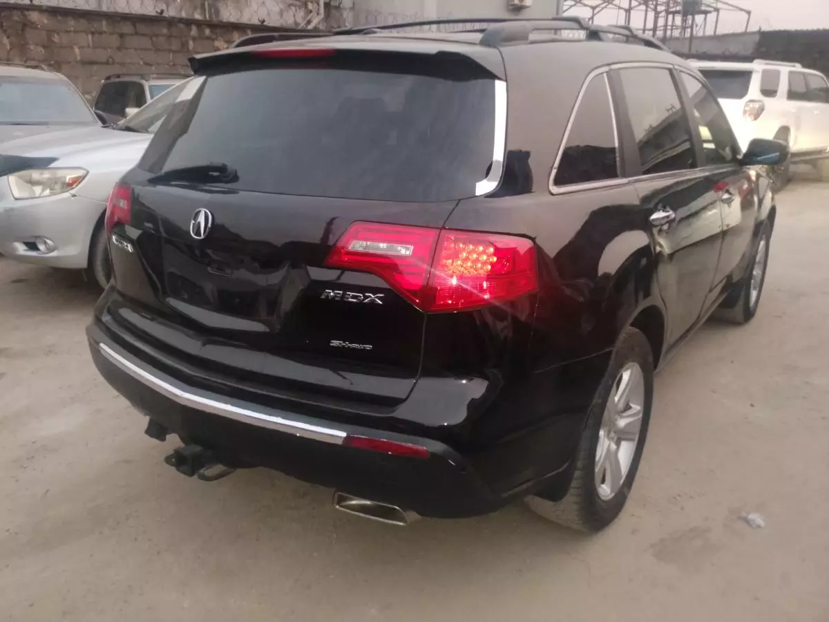 Acura MDX   - 2011