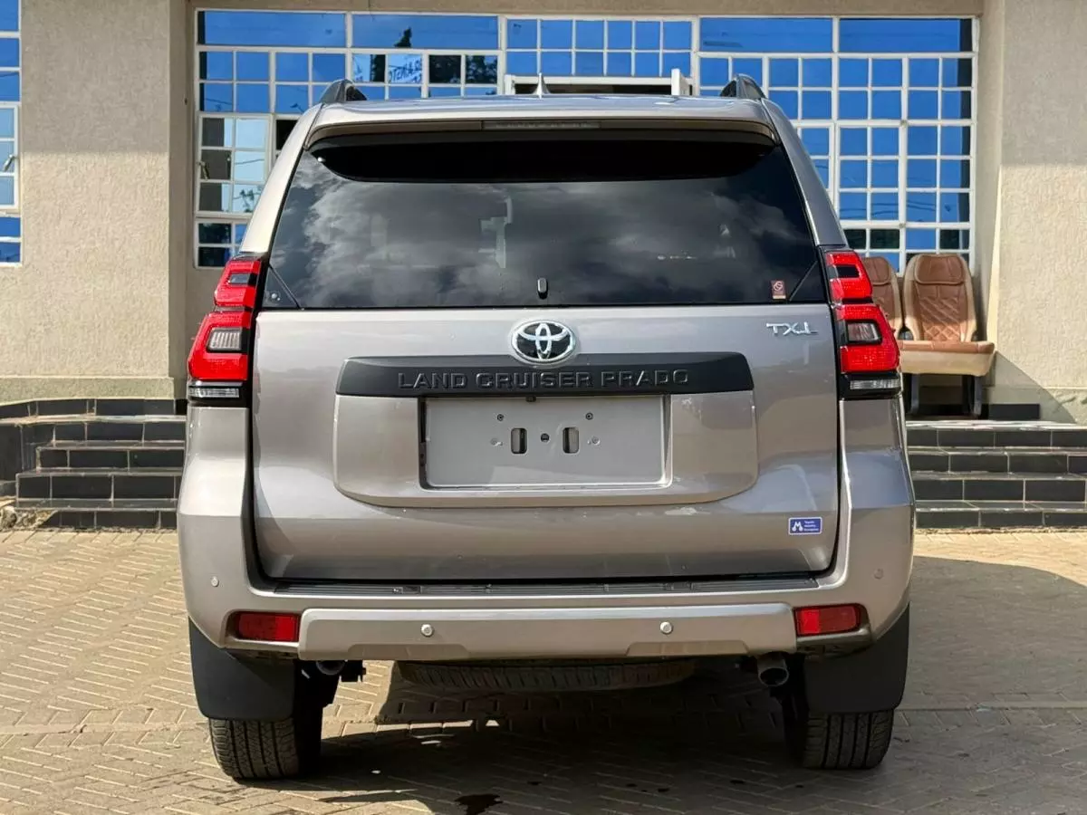 Toyota Landcruiser prado TX.L   - 2022