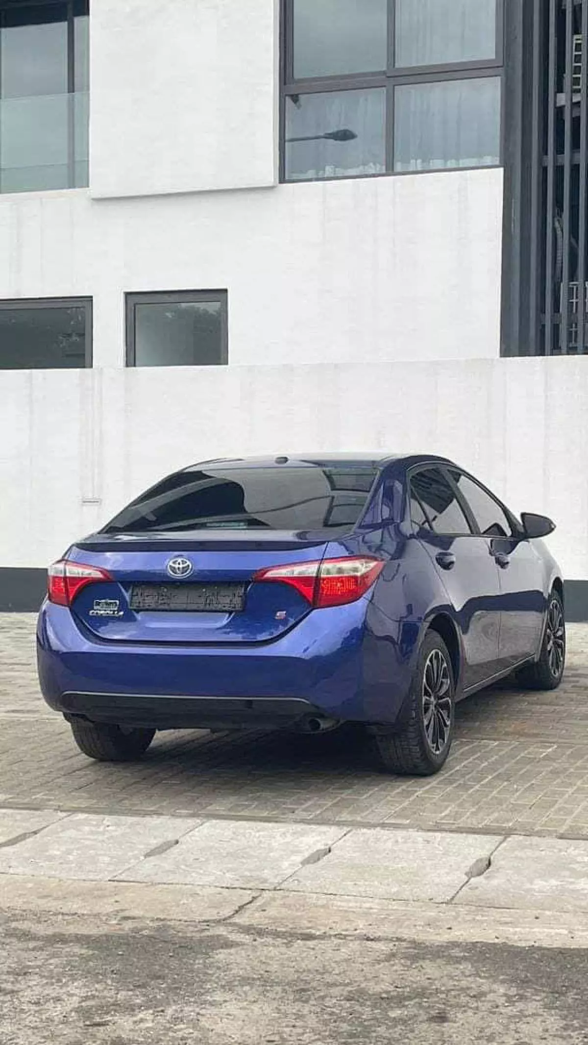 Toyota Corolla   - 2016