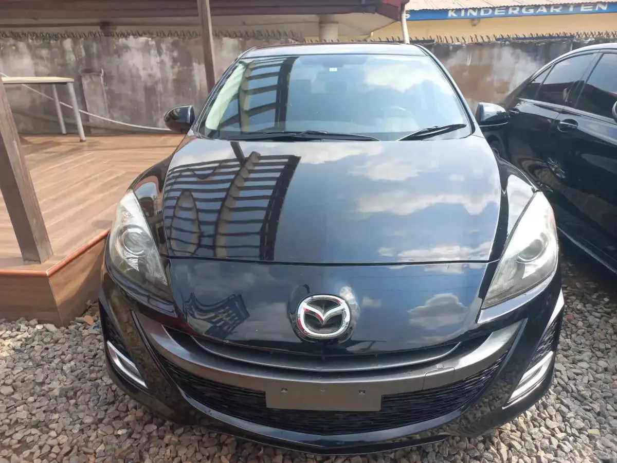 Mazda Axela  - 2014