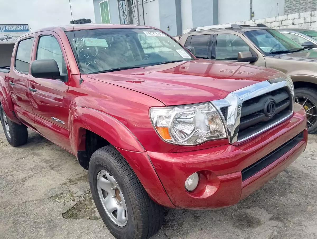 Toyota Tacoma   - 2007