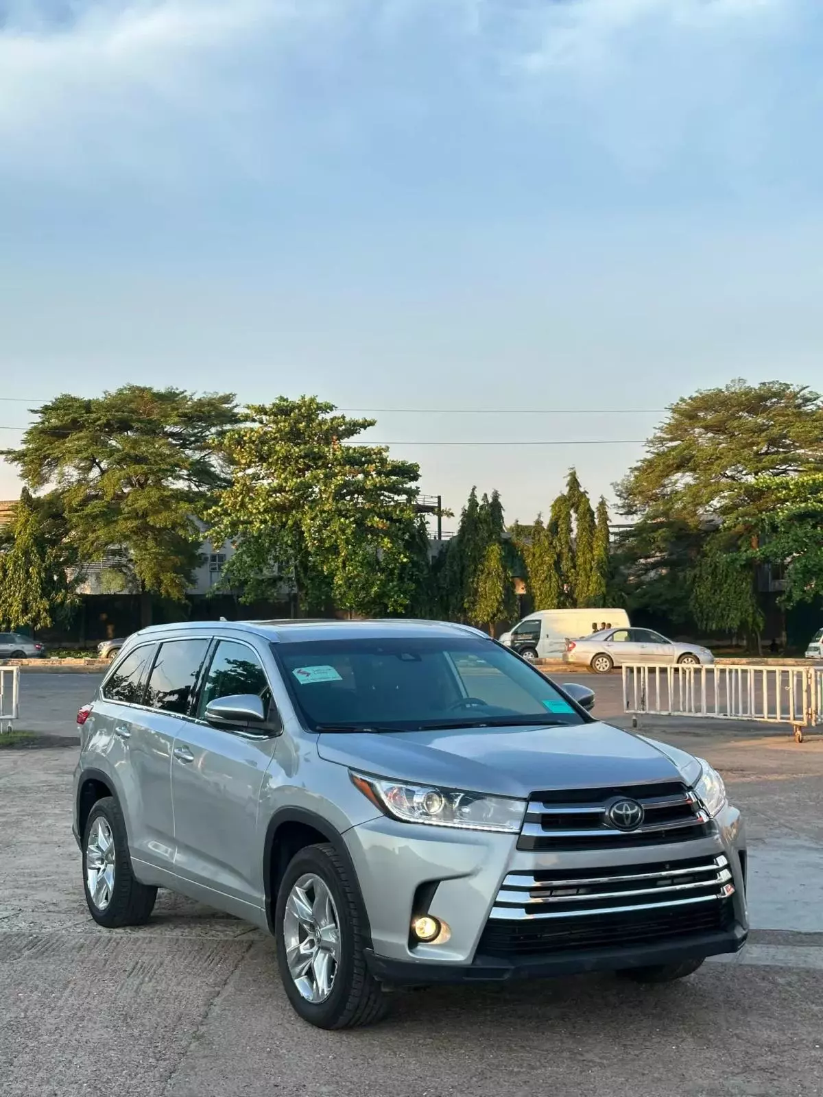 Toyota Highlander   - 2018