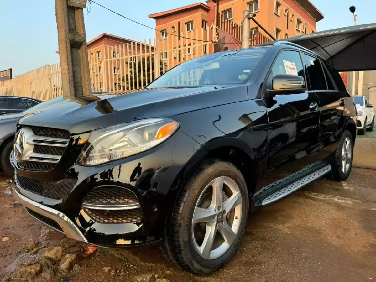 Mercedes-Benz GLE 350   - 2016