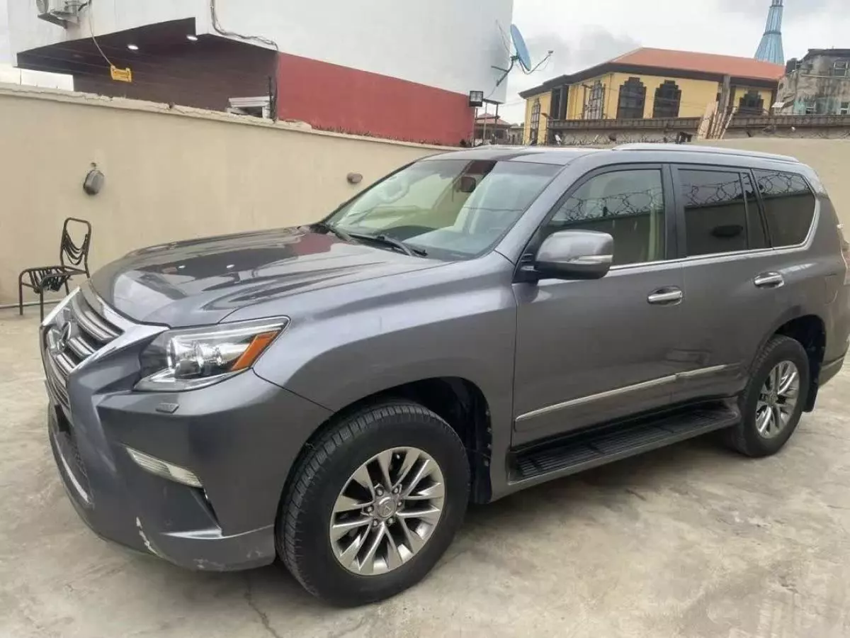 Lexus GX 460   - 2017