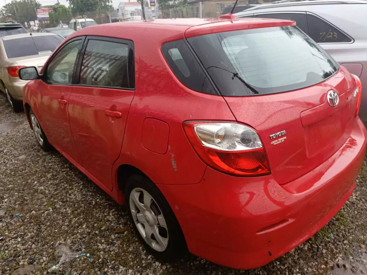 Toyota Matrix   - 2009