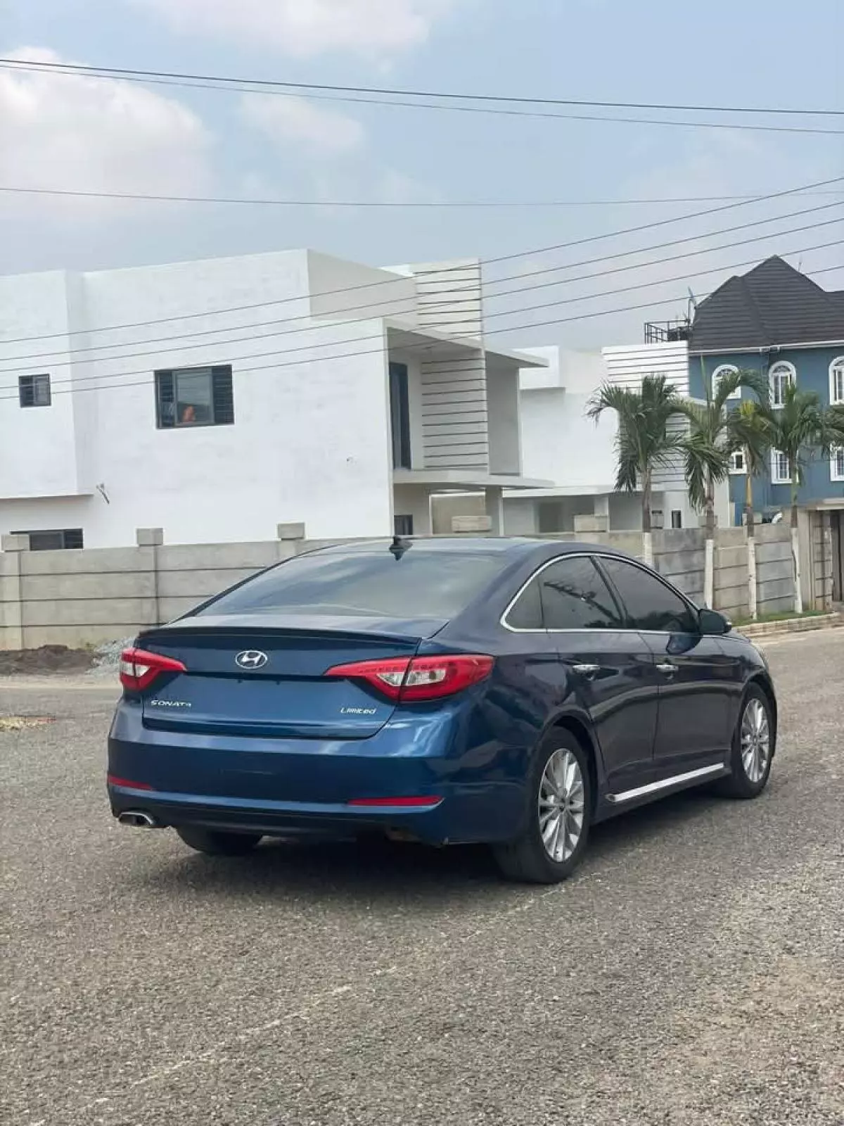 Hyundai Sonata   - 2016