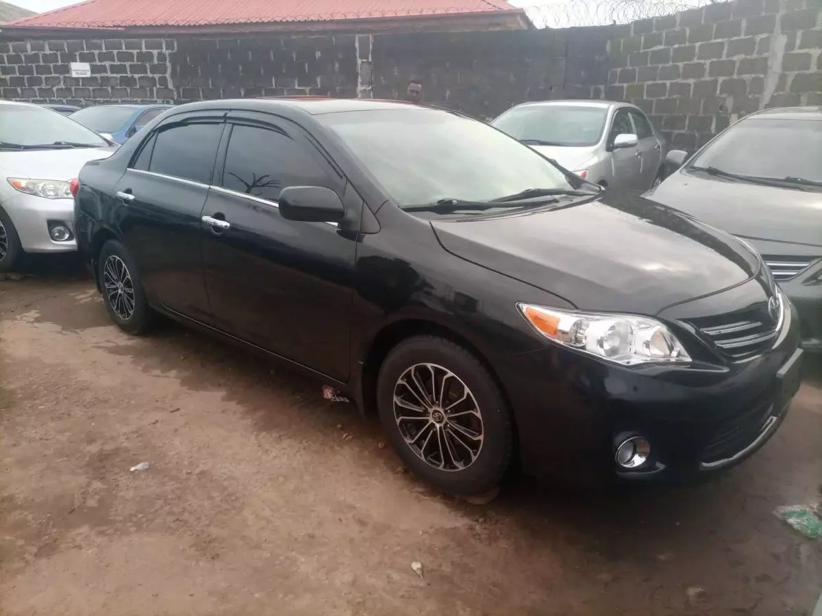 Toyota Corolla   - 2013