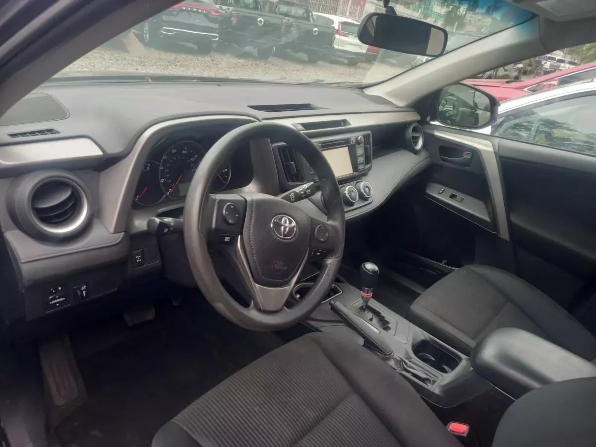 Toyota Rav4   - 2017