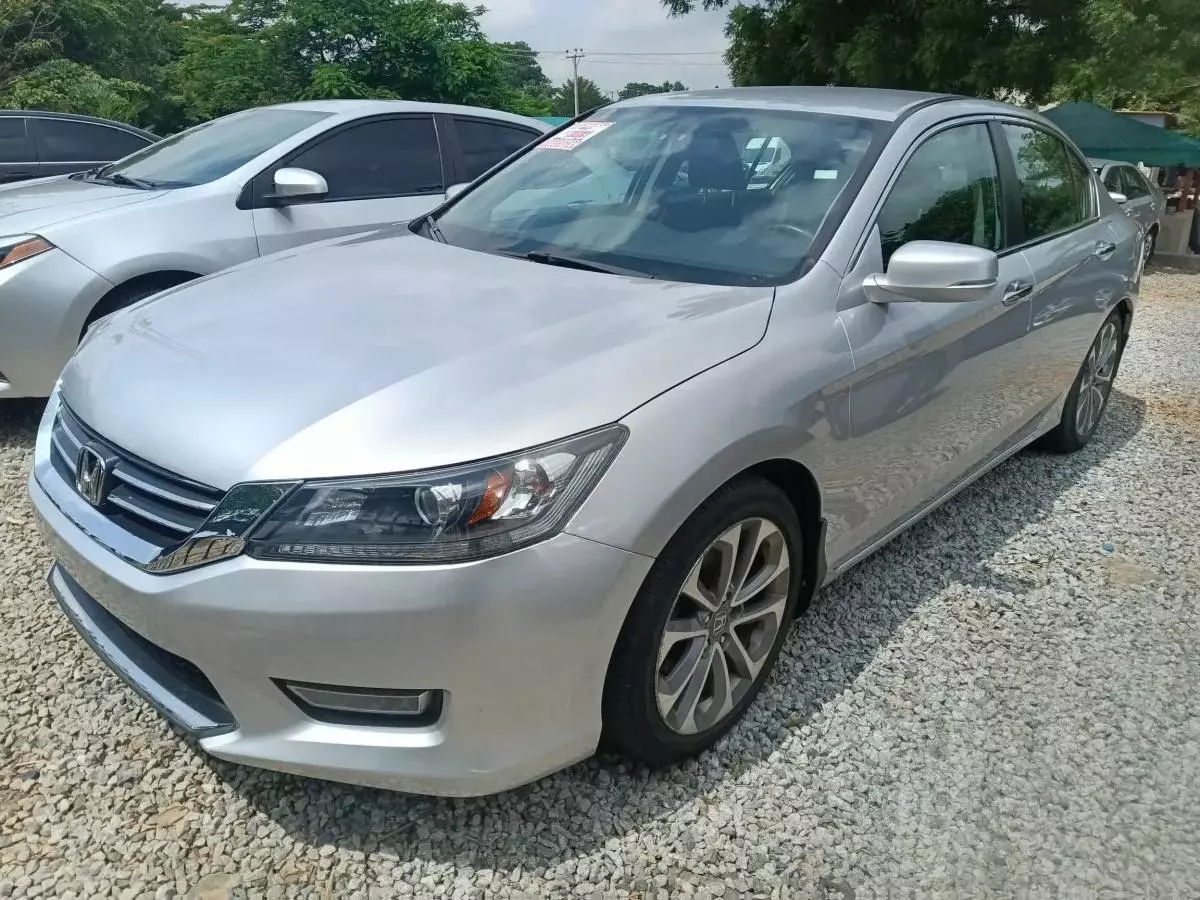 Honda Accord   - 2013