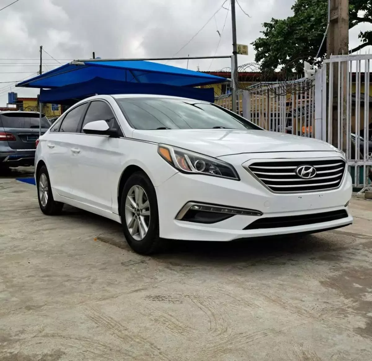 Hyundai Sonata   - 2015