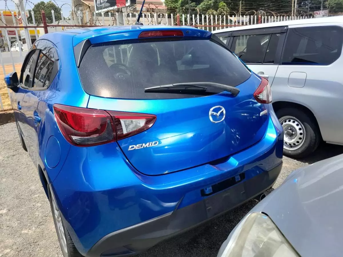Mazda Demio - 2015