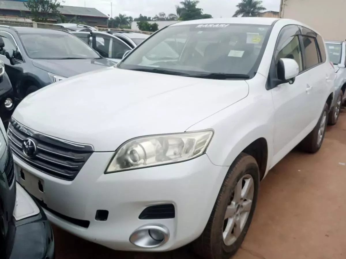 Toyota Vanguard  - 2009