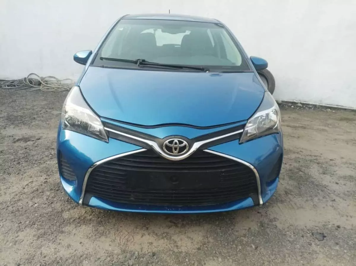 Toyota Yaris   - 2016