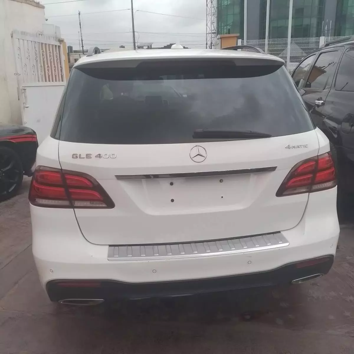 Mercedes-Benz GLE 400   - 2017