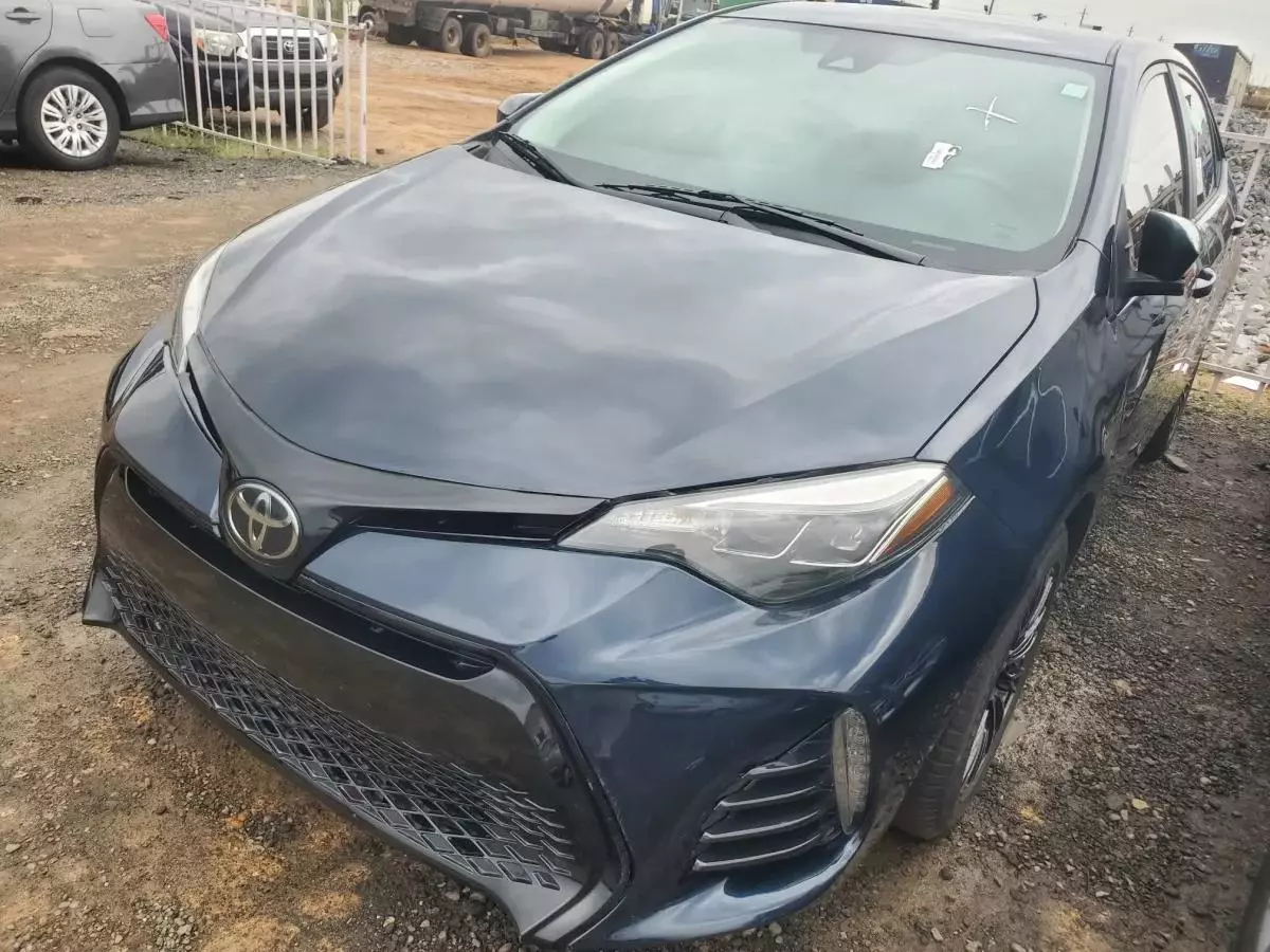 Toyota Corolla   - 2017