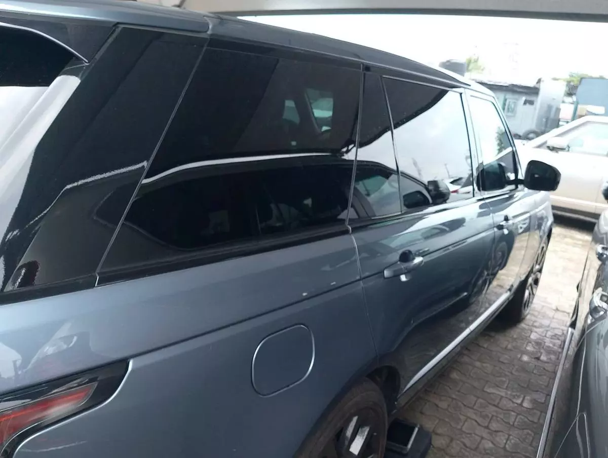 Land Rover Range Rover Velar   - 2018