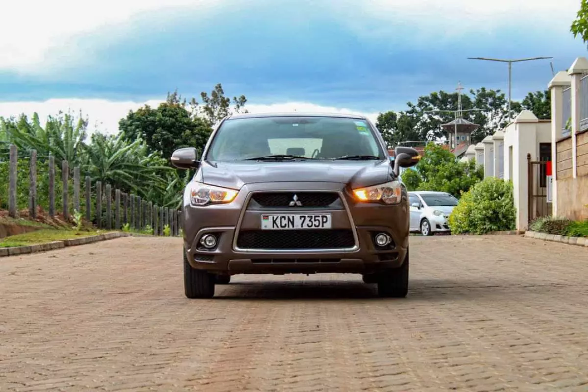 Mitsubishi RVR   - 2010