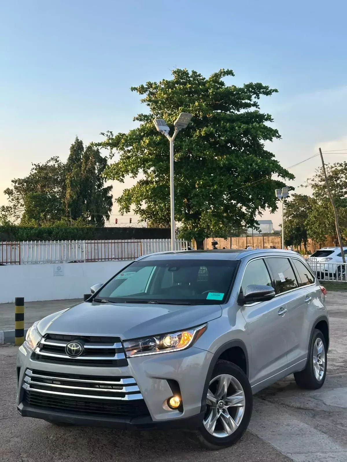 Toyota Highlander   - 2018