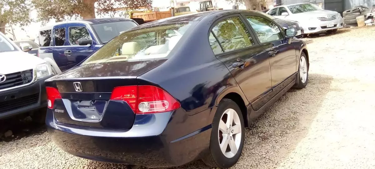 Honda Civic - 2006