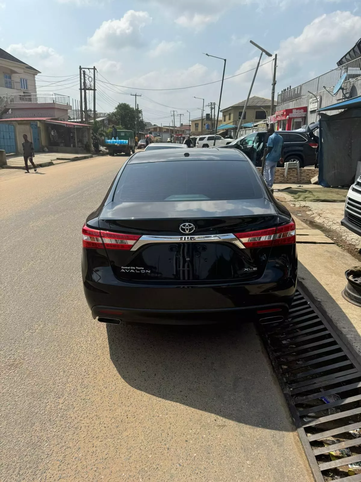 Toyota Avalon   - 2015