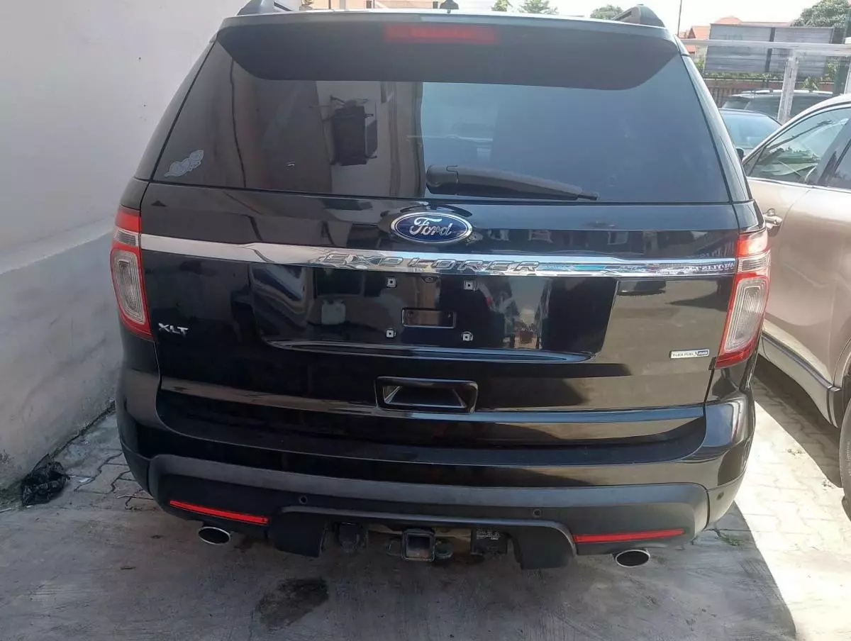 Ford Explorer   - 2013