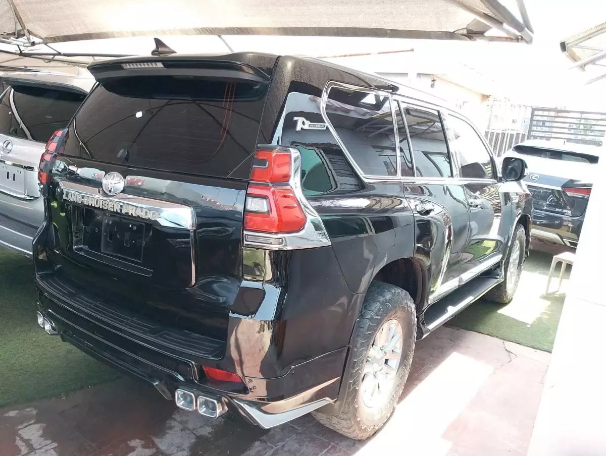 Toyota Land Cruiser Prado   - 2020