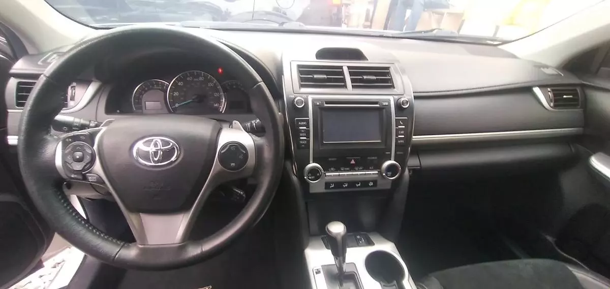 Toyota Camry - 2014