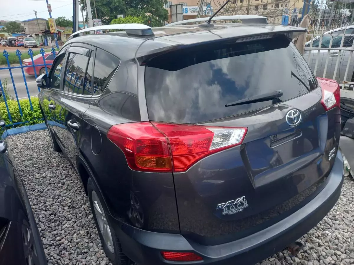 Toyota RAV 4   - 2014