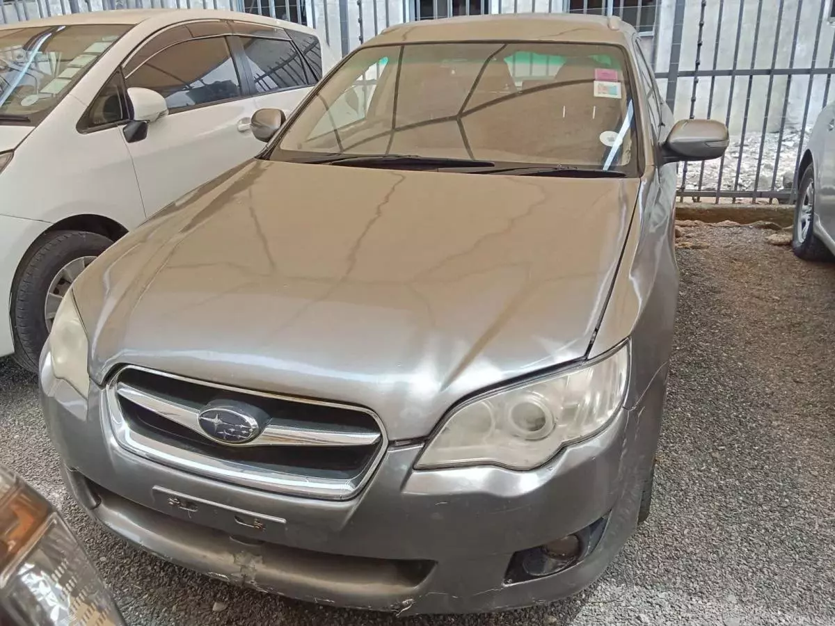 Subaru Legacy   - 2007