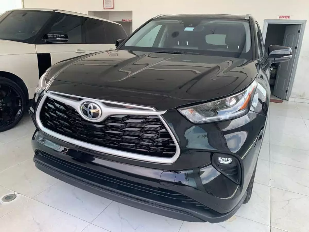 Toyota Highlander - 2021