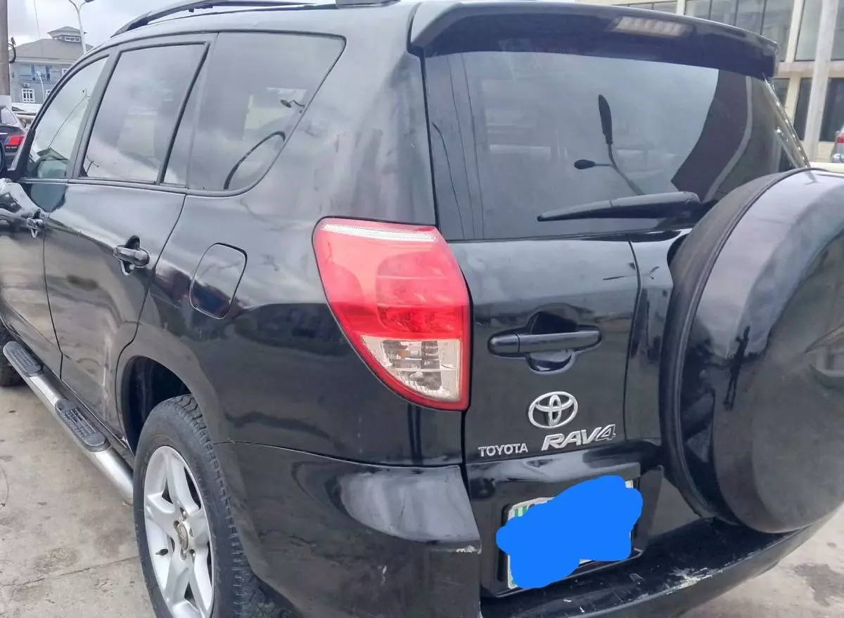 Toyota Rav4   - 2007