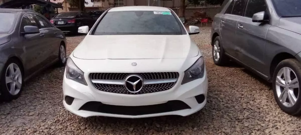 Mercedes-Benz CLA 250 - 2016