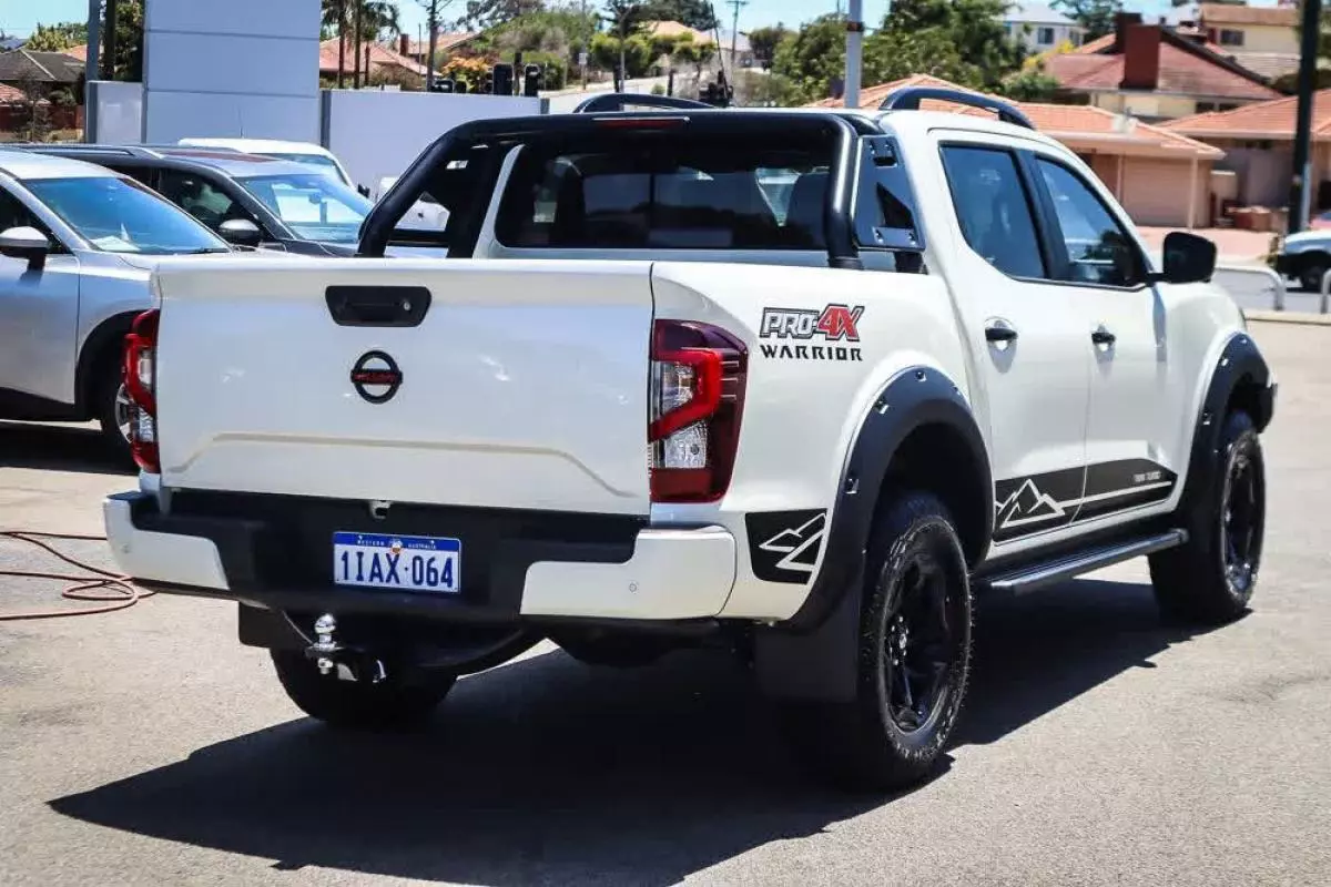 Nissan  NAVARA PRO-4X   - 2024