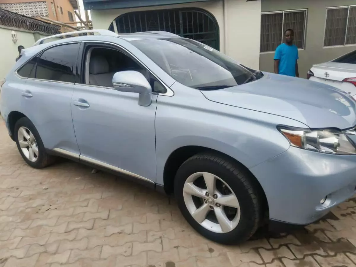 Lexus RX 350   - 2010