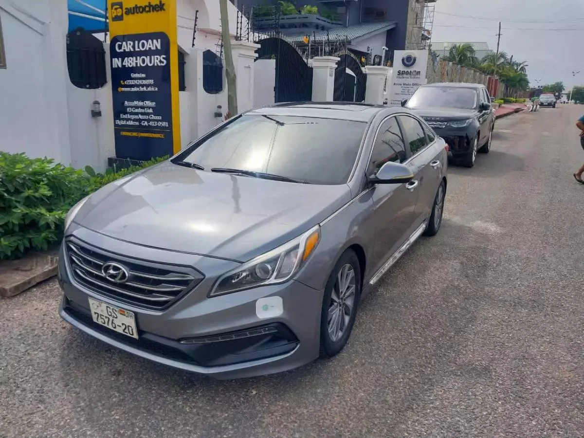 Hyundai Sonata   - 2016