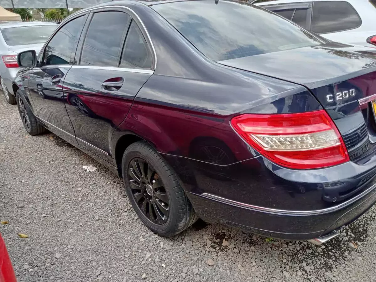 Mercedes-Benz C200   - 2008