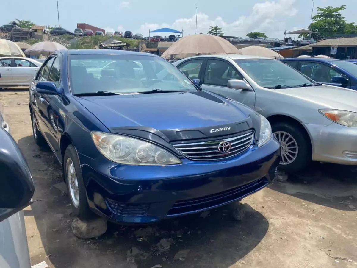 Toyota Camry - 2006