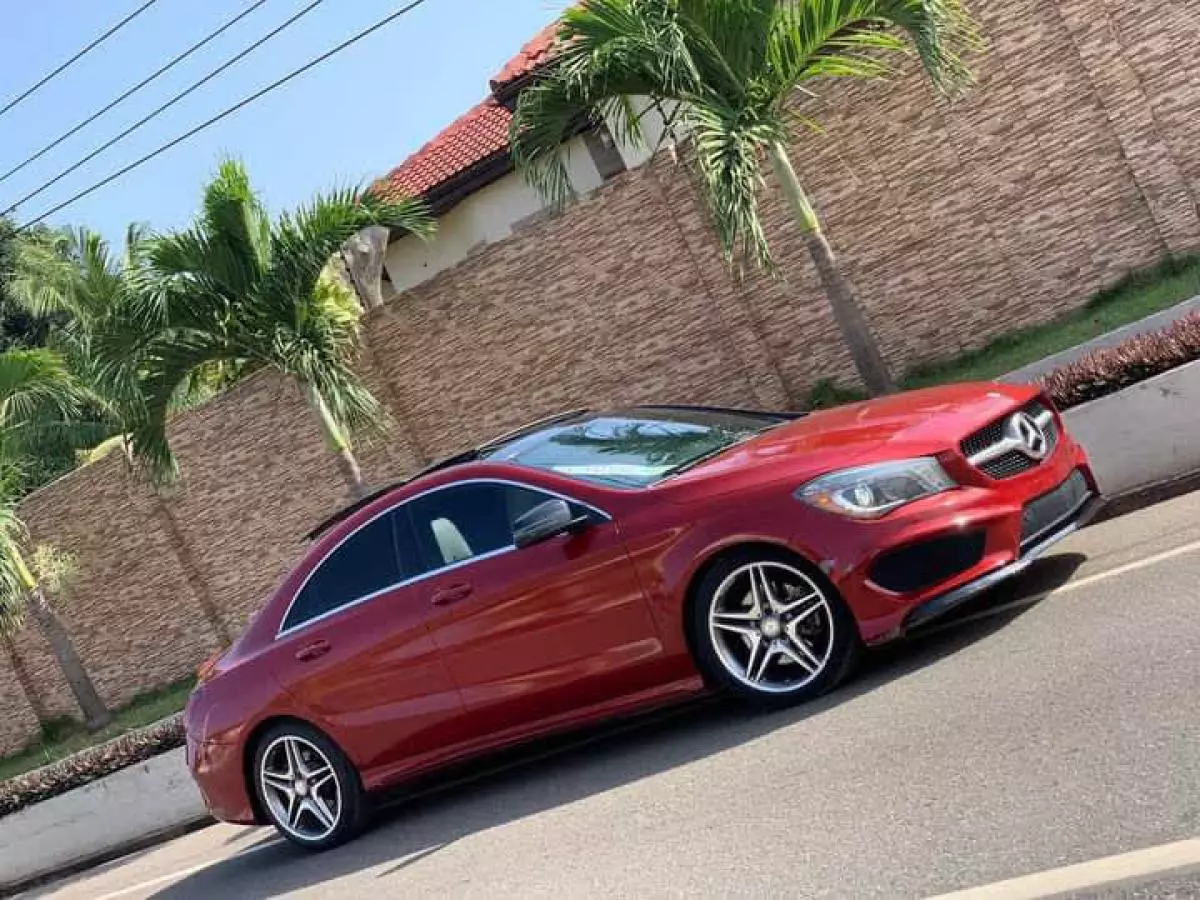 Mercedes-Benz CLA 250   - 2015