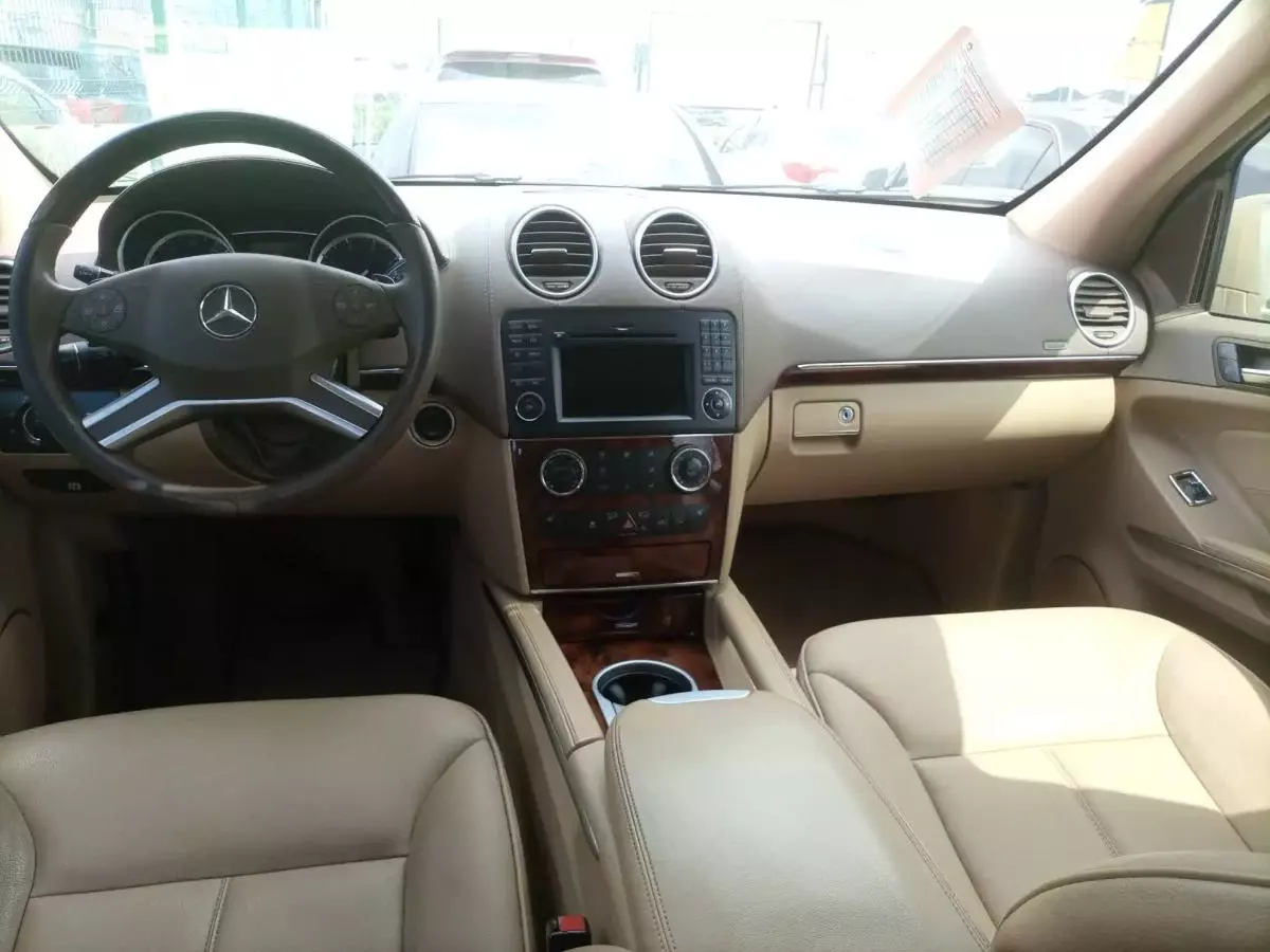 Mercedes-Benz GL 450   - 2012